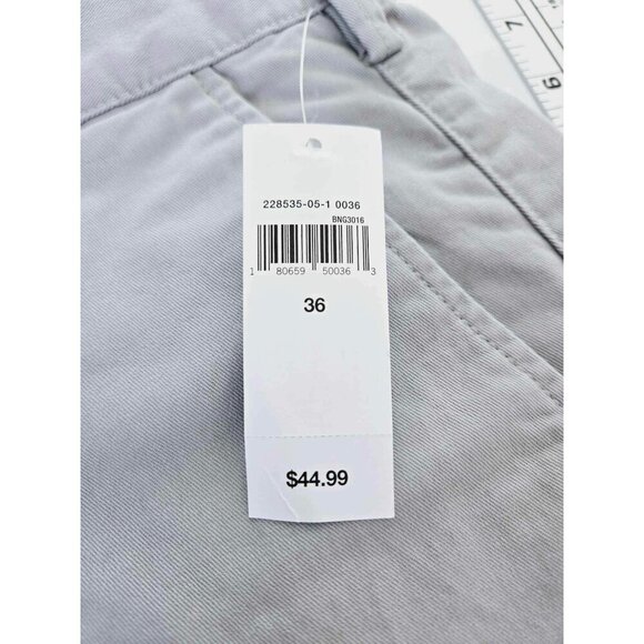 GAP Gray Men’s Flat Front Gray Shorts Size 36 - Picture 4 of 9